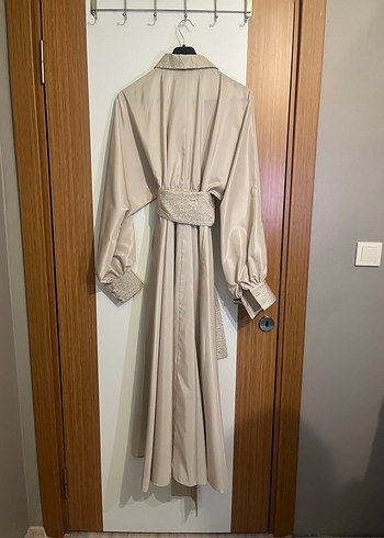 42 Beden Bej taşlı Abiye Elbise