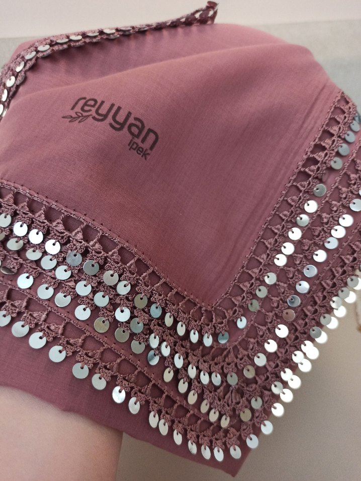 Yeni Dantel Detaylı İpek Görünümlü Fular - Görsel 2