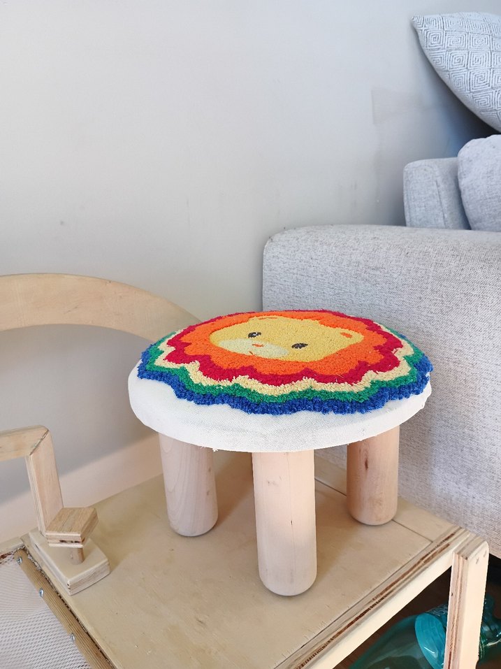 Renkli Nakışlı Çocuk taburesi - Görsel 2
