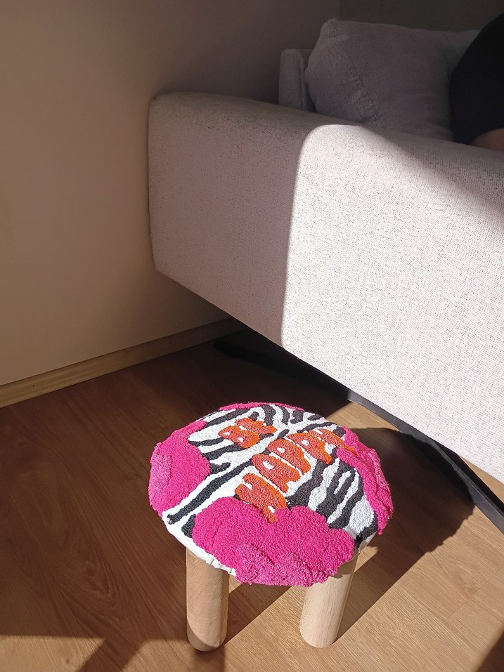 Renkli "Be Happy" Kedi Minderi - Görsel 4