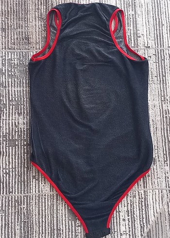 Diğer Kırmızı Detaylı Gri Kolsuz Bodysuit