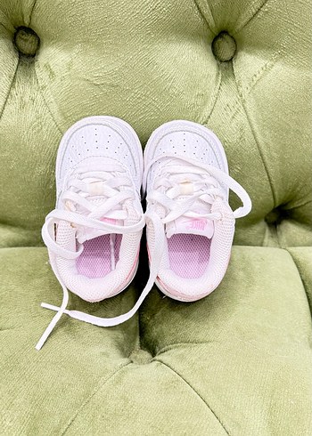 Nike Beyaz Kız Çocuk Spor Ayakkabısı
