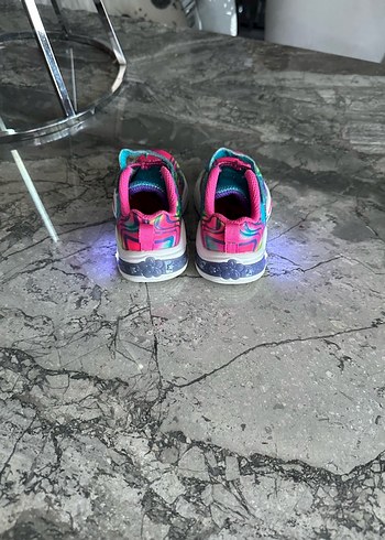 21 Beden Skechers Kız Çocuk Renkli Bağcıksız Spor Ayakkabı