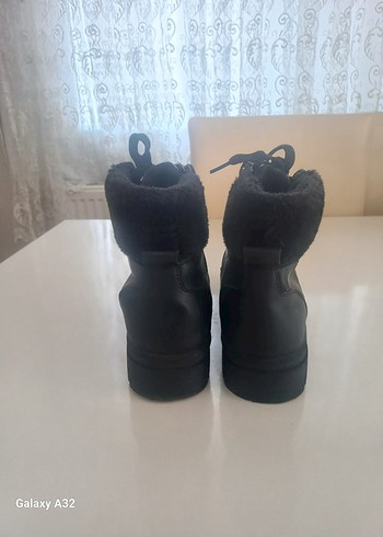 37 Beden Siyah Kürklü Gotik Kadın Botu