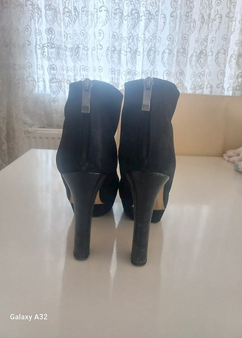 37 Beden lacivert Süet Dolgu Topuklu Kadın Bot