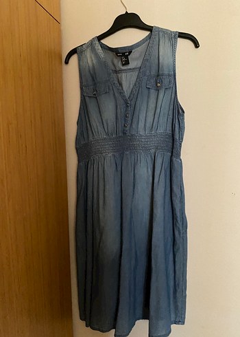 H&M Düğmeli V Yaka Kolsuz Midi Kot Elbise