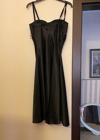 Siyah Nakışlı Uzun Straplez Gotik Abiye - Görsel 3