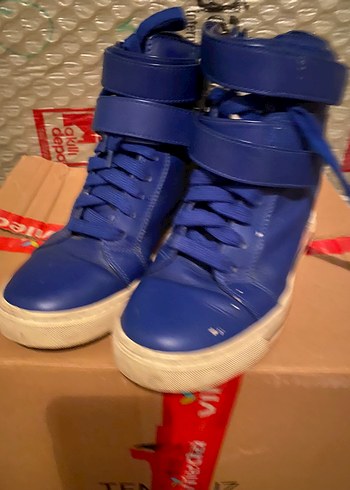 Marc by Marc Jacobs ürünü