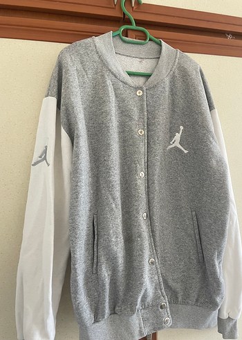 Gri Düğmeli Hamile Spor Hırka