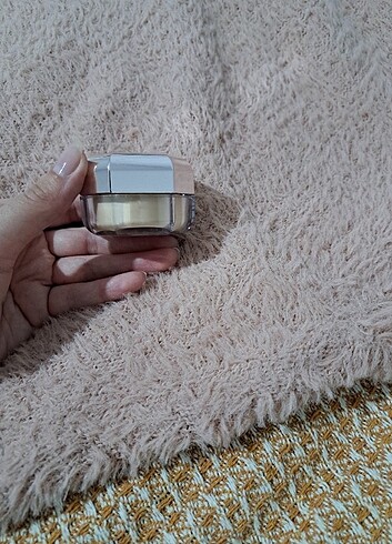 Beden Renk FENTY BAKING POWDER