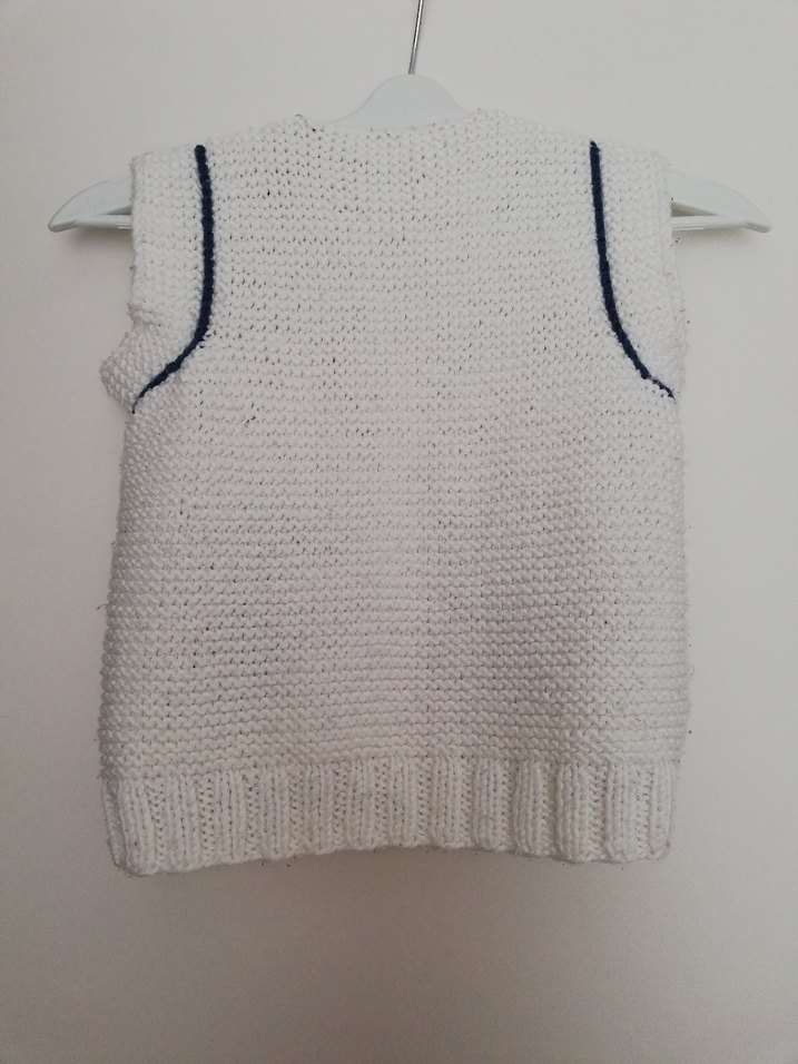 Nakışlı Erkek Çocuk Triko Kolsuz Süveter - Görsel 2