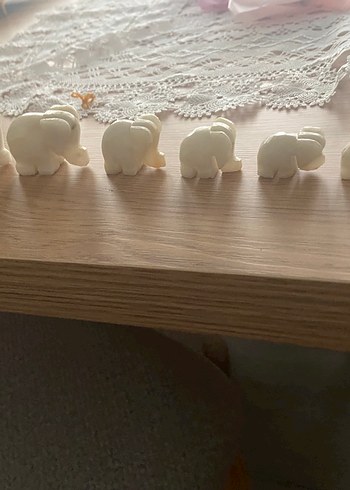 Beyaz Fil Figürleri Seti