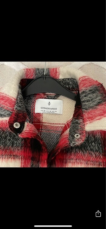 Stradivarius Stradivarius mont