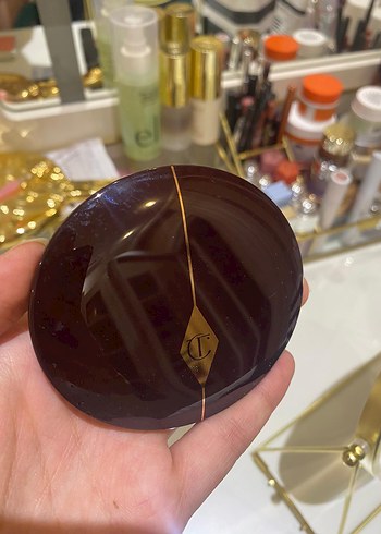 Diğer Charlotte Tilbury Allık-Ecstasy rengi