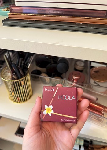 Benefit Hoola