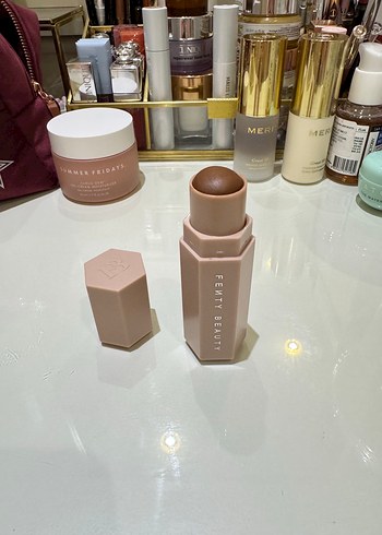 Fenty Beauty Kontur-Truffle