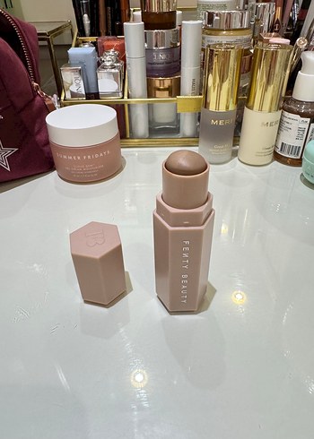 Fenty Beauty Kontur-Amber