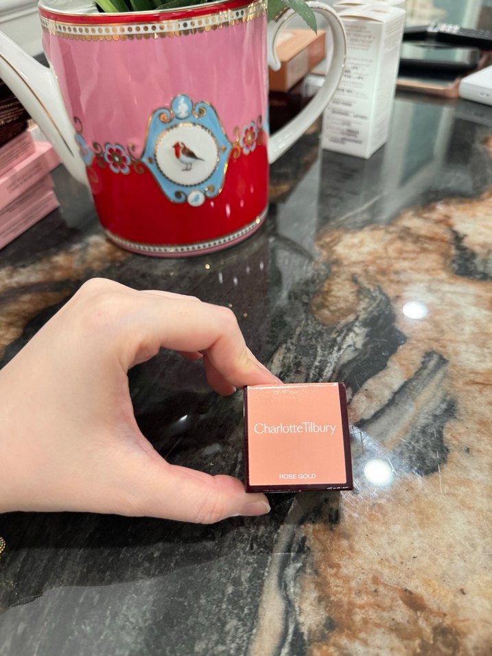 CHARLOTTE TILBURY
Eyes to Mesmerise - Krem Far Rose Gold - Görsel 2