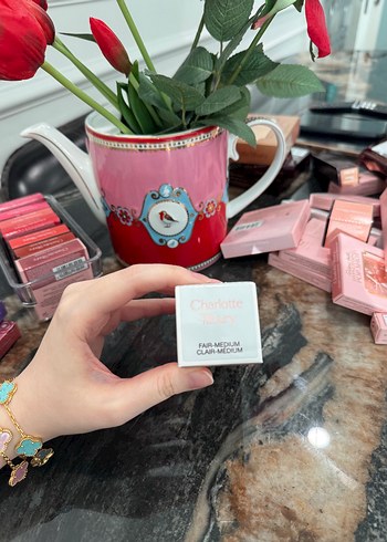 Charlotte Tilbury-Island Glow Yüz Bronzlaştırıcı Damla 30 ml - Görsel 2