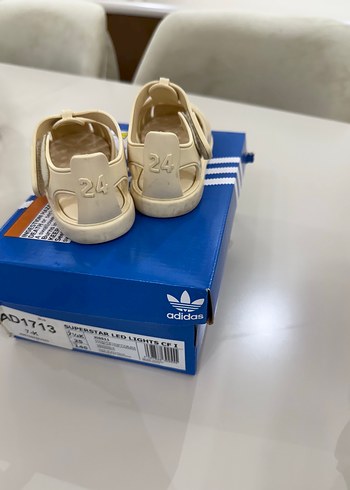 Kız Çocuk Beyaz Bantlı Kauçuk Terlik - Görsel 3