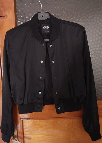 ZARA Saten Crop Bomber Ceket