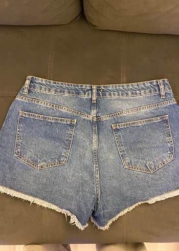 Trendyol & Milla Kadın Mavi Yırtık Denim Mini Şort
