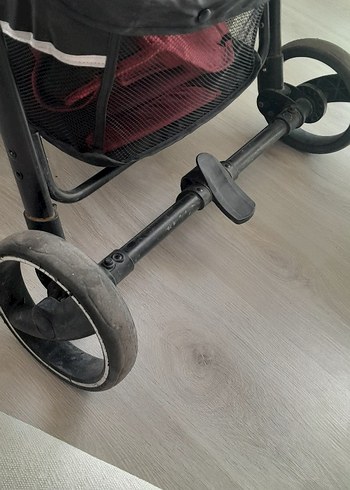 15-36 kg Beden kırmızı Renk Kırmızı ve Gri Bebek Arabası