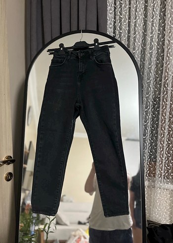Siyah Kadın Kot Pantolon Kemer Detaylı