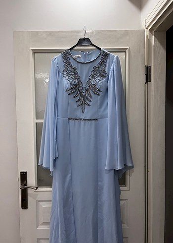 Zincir Detaylı Mavi Uzun Abiye Elbise - Görsel 2