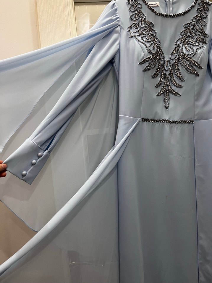 Zincir Detaylı Mavi Uzun Abiye Elbise - Görsel 4