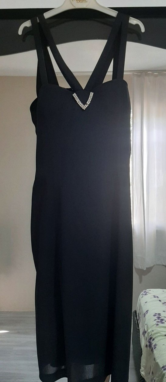 Siyah askılı kısa davet elbisesi - Görsel 3