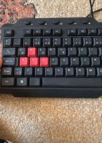 Hadron Kırmızı Detaylı USB Kablolu Siyah Klavye