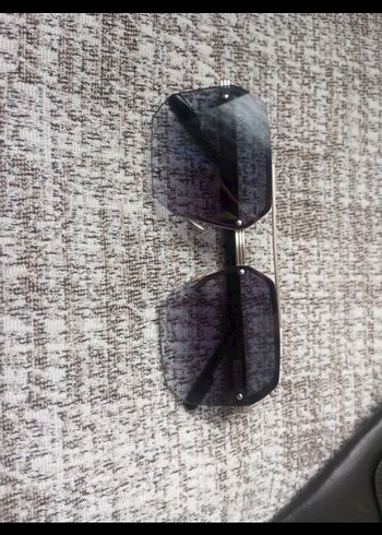 Gri Kadın & Erkek Klasik Güneş Gözlüğü - Görsel 2