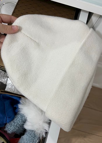 Beyaz Örgü Kadın Bere - Görsel 2