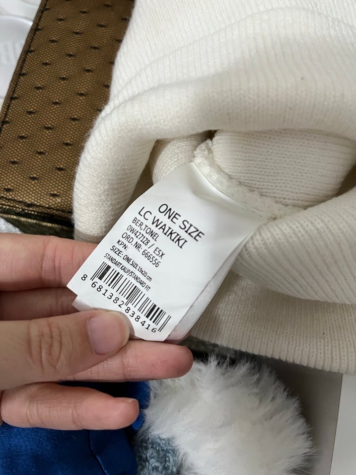 Beyaz Örgü Kadın Bere - Görsel 3