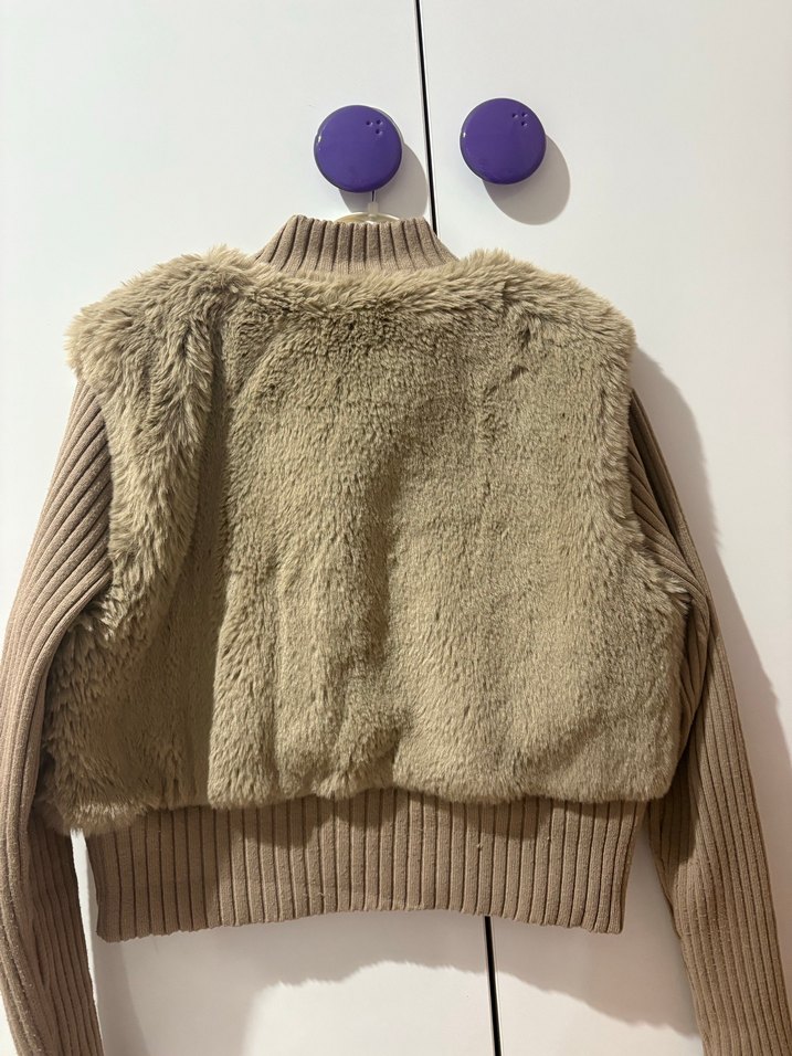 Bershka peluş hırka - Görsel 3