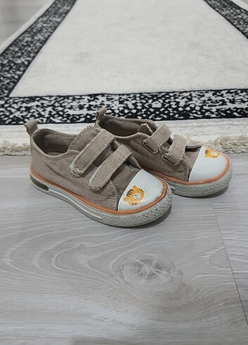 Lcw 25 numara ayakkabı