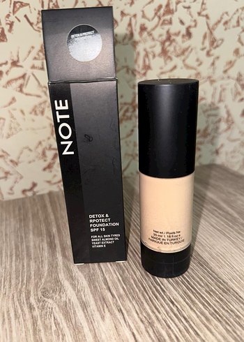 Note Note Detox & Protect Fondöten SPF 15 Beige