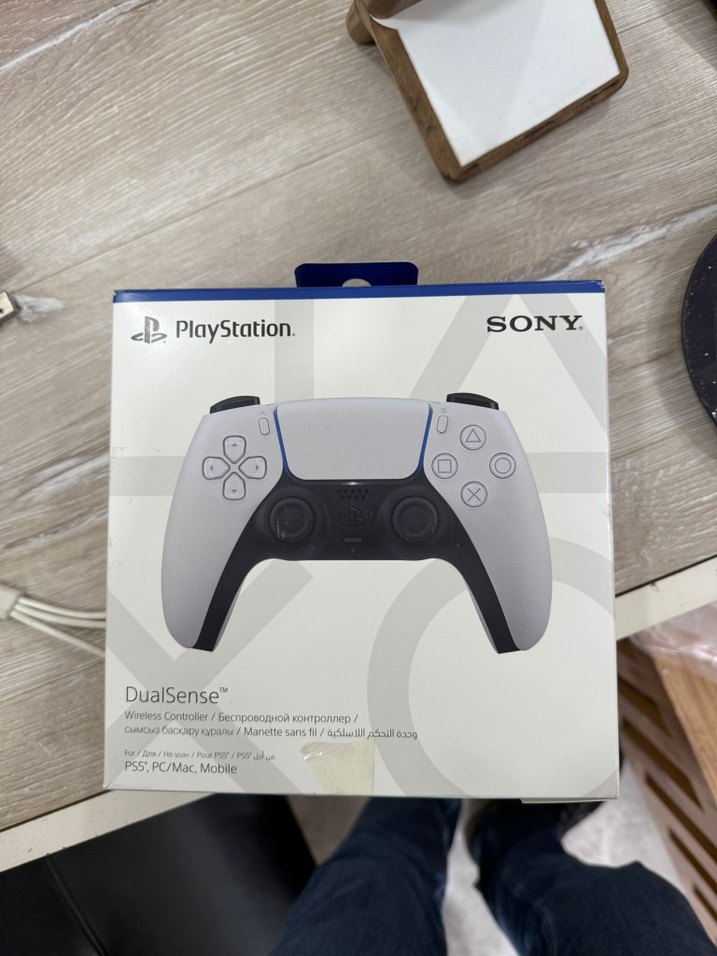 PS5 Konsolu ile birlikte - Görsel 2