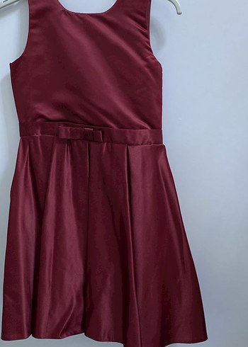 Kız Çocuk Bordo Saten Piliseli Elbise