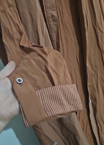 Düğmeli kremit rengi Uzun tensel Tunik - Görsel 2