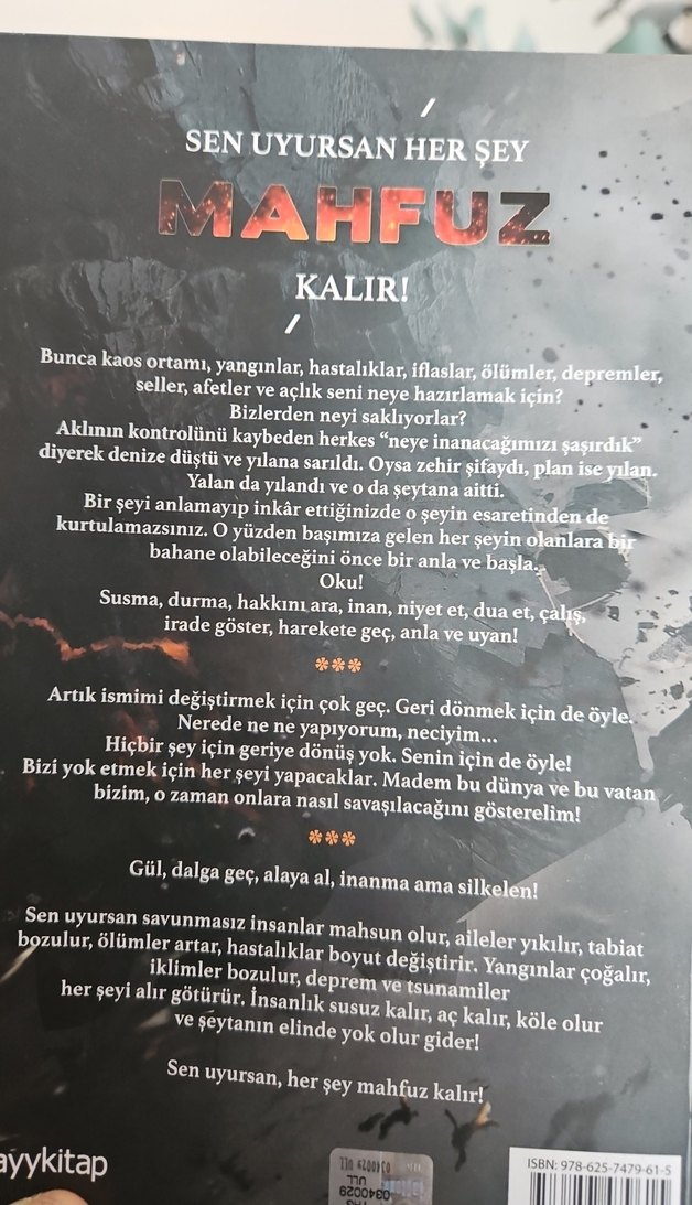 3 Roman Seti: Mahfuz,  ölüler , Çemberin Dışındakiler - Görsel 3