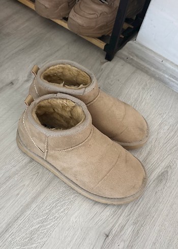 Bej Süet Kürklü Kadın Dolgu Topuk Bot