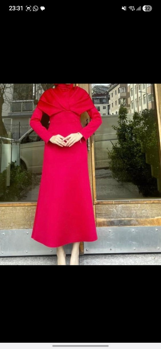 Klasik Şıklık Uzun Kırmızı Drapeli Elbise - Görsel 3