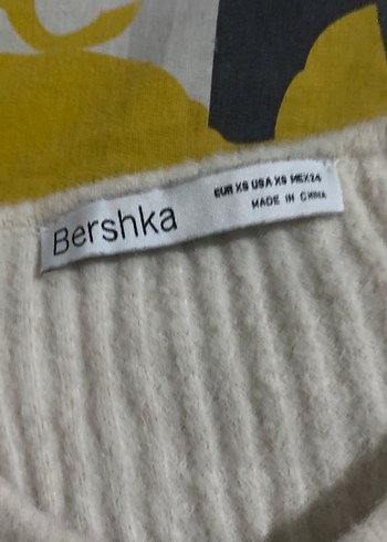 xs Beden Bershka Beyaz Örgü Süveter