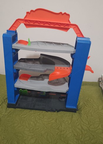 Hot Wheels Çok Katlı Stunt Garaj Oyun Seti - Görsel 2