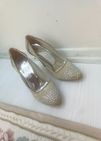 Parlak Taşlı Stiletto Topuklu Ayakkabı