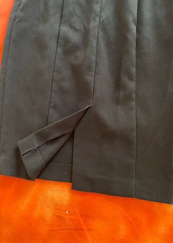 Zara V Yaka Kolsuz Siyah Beyaz Kalem Elbise