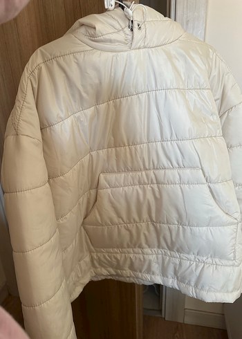 Düğmeli Beyaz Kadın Mont, Yüksek Yaka, Sokak Stili krem rengi - Görsel 2