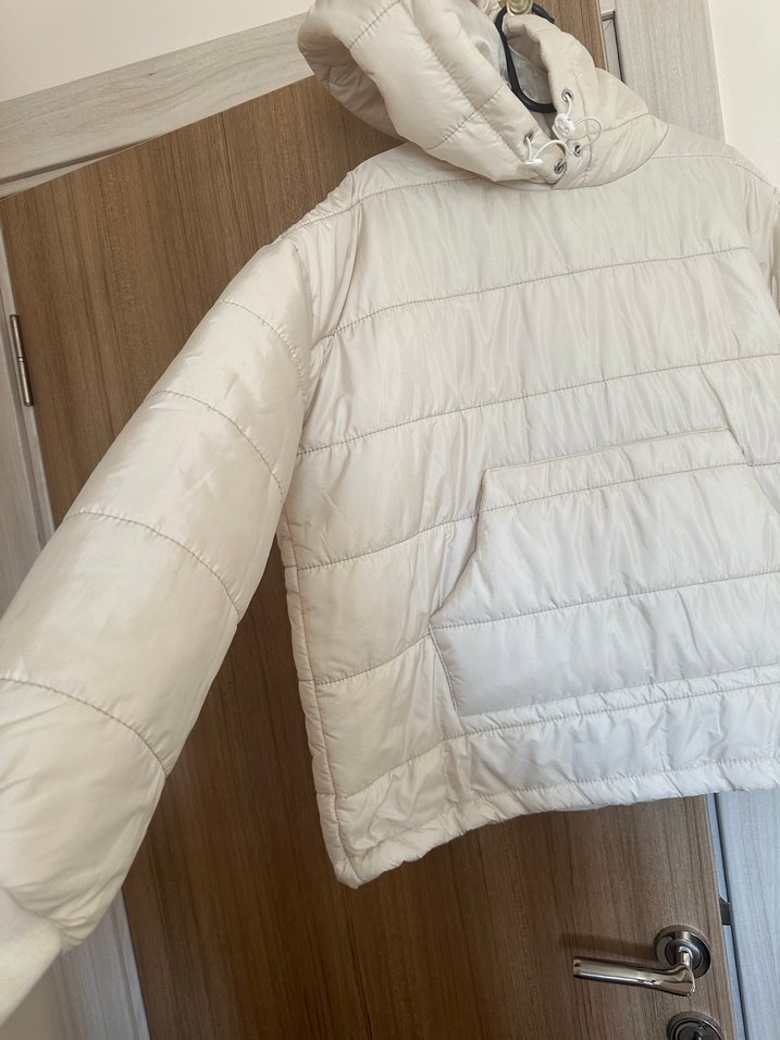 Düğmeli Beyaz Kadın Mont, Yüksek Yaka, Sokak Stili krem rengi - Görsel 3